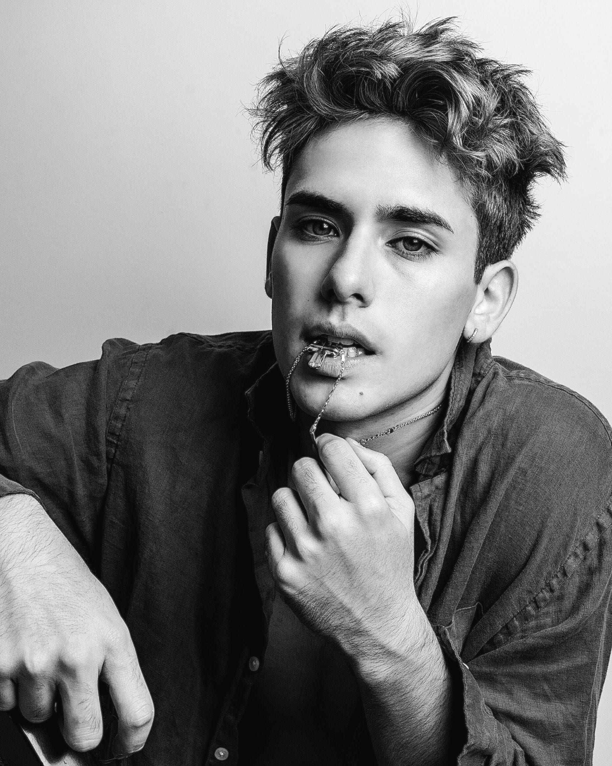 Portrait by photographer Zusha Goldin